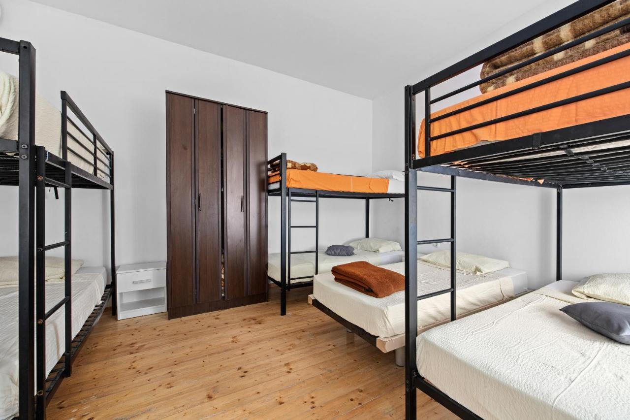 Pula Hostel Bagian luar foto